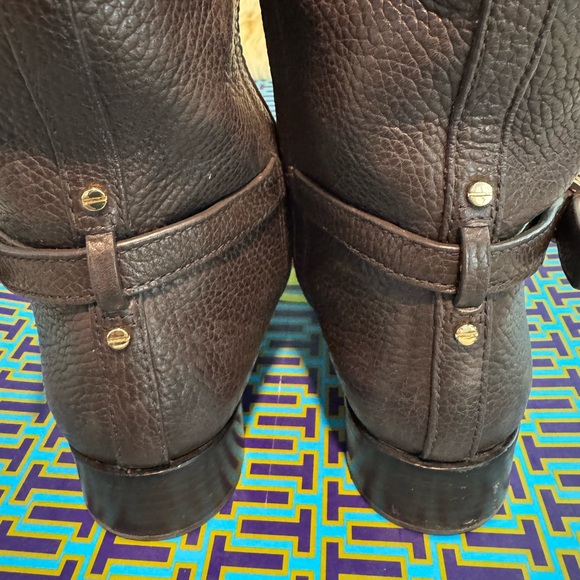 Tory Burch Marlene Riding boots in tumbled leather - Picture 11 of 12
